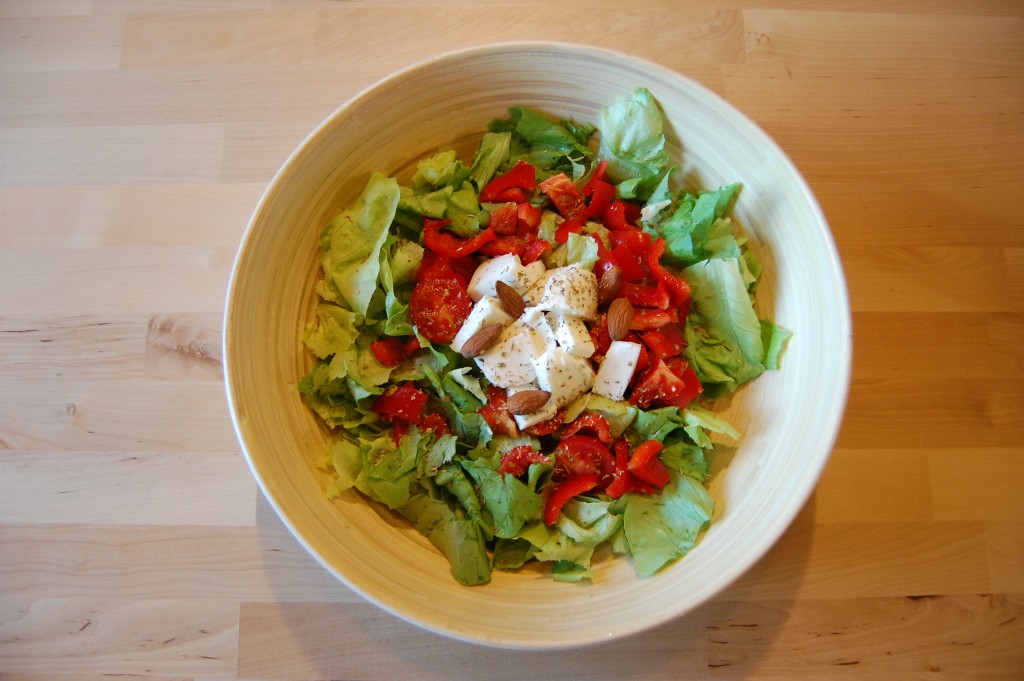 Insalata sfiziosa con olio Saltapoggio